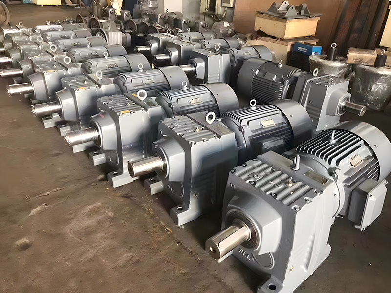 R系列斜齿轮减速机